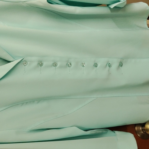 🩵Dressbarn baby blue women's button down blouse - Picture 6 of 6